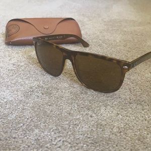 Ray-Ban Sunglasses with case